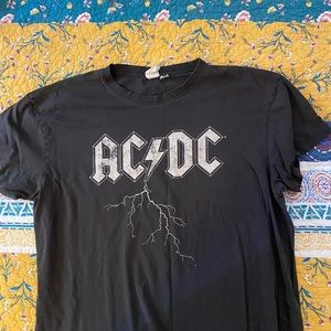Super rad AC/DC T-shirt